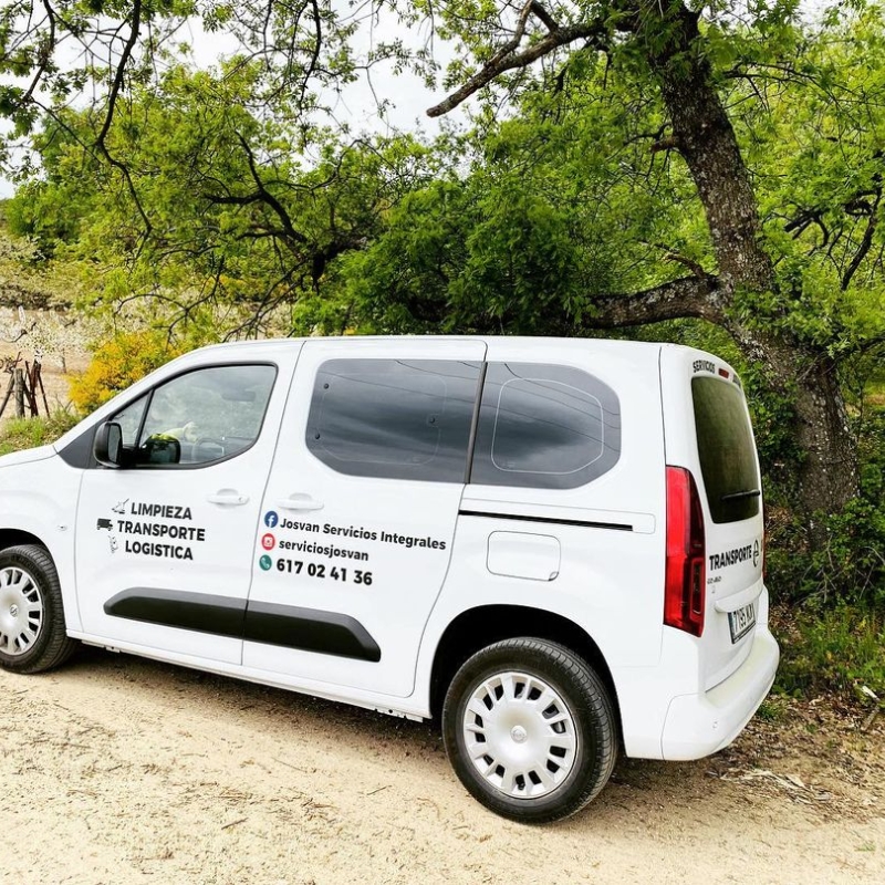 MINI-FURGO Ya estamos de vuelta Con las pilas cargadas, empezamos servicio de tr 